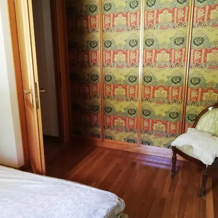 Casa Alberto Dalla Roby アパート カステル・ディ・サングロ