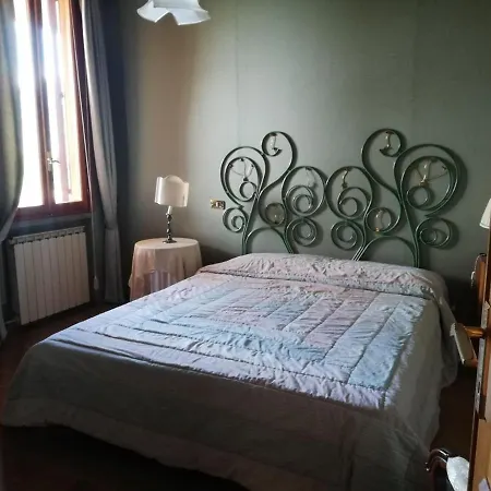 Casa Alberto Dalla Roby アパート