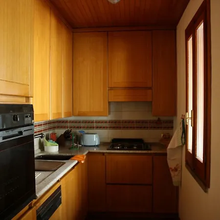 Casa Alberto Dalla Roby アパート *